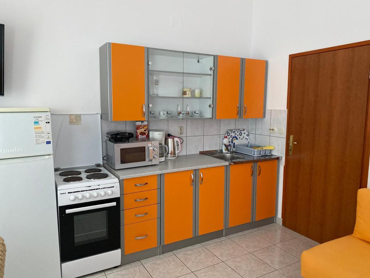 Apartmani Anita 스타리그라드 파클레니차 외부 사진