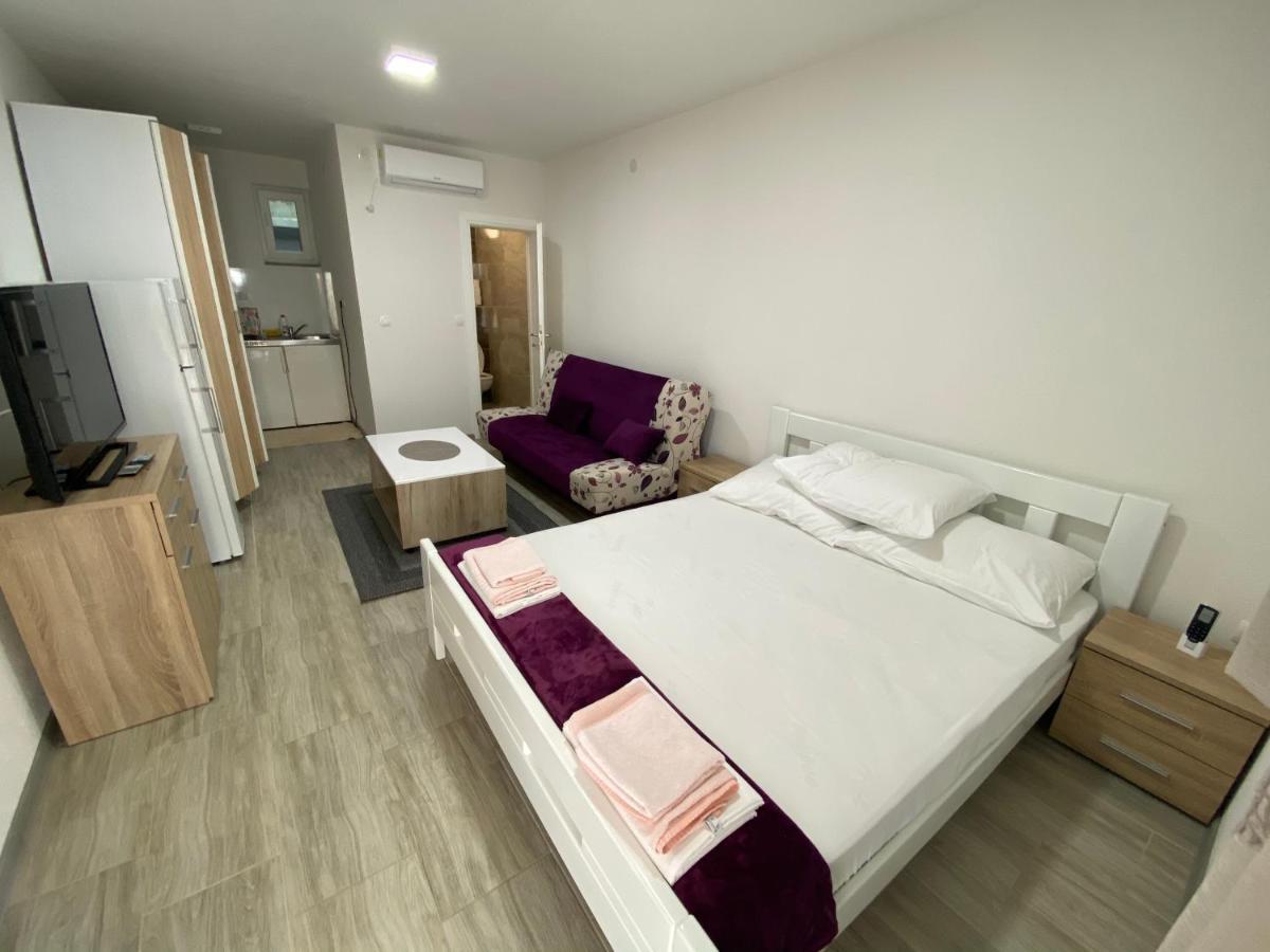 Apartmani Anita 스타리그라드 파클레니차 외부 사진