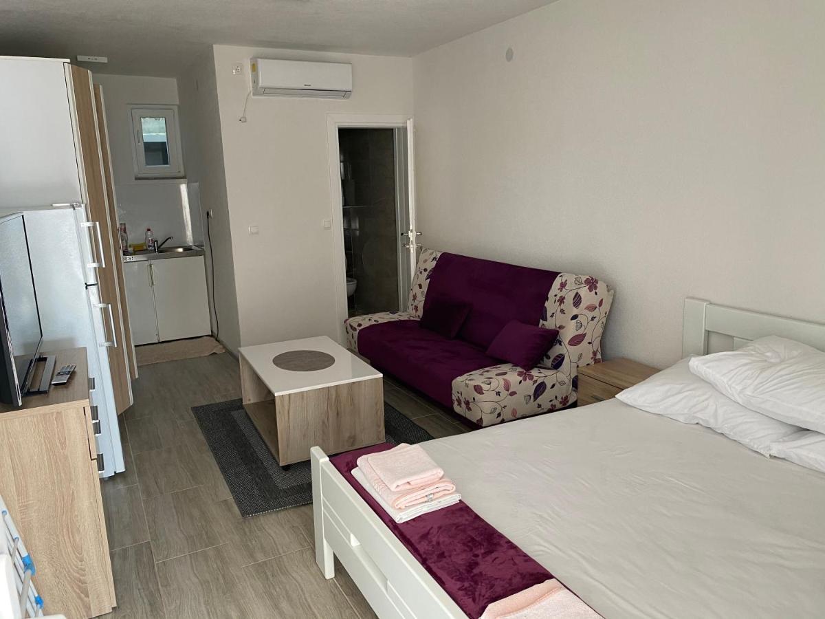 Apartmani Anita 스타리그라드 파클레니차 외부 사진
