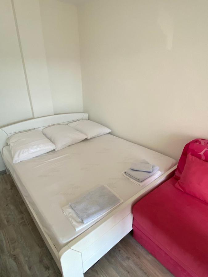 Apartmani Anita 스타리그라드 파클레니차 외부 사진