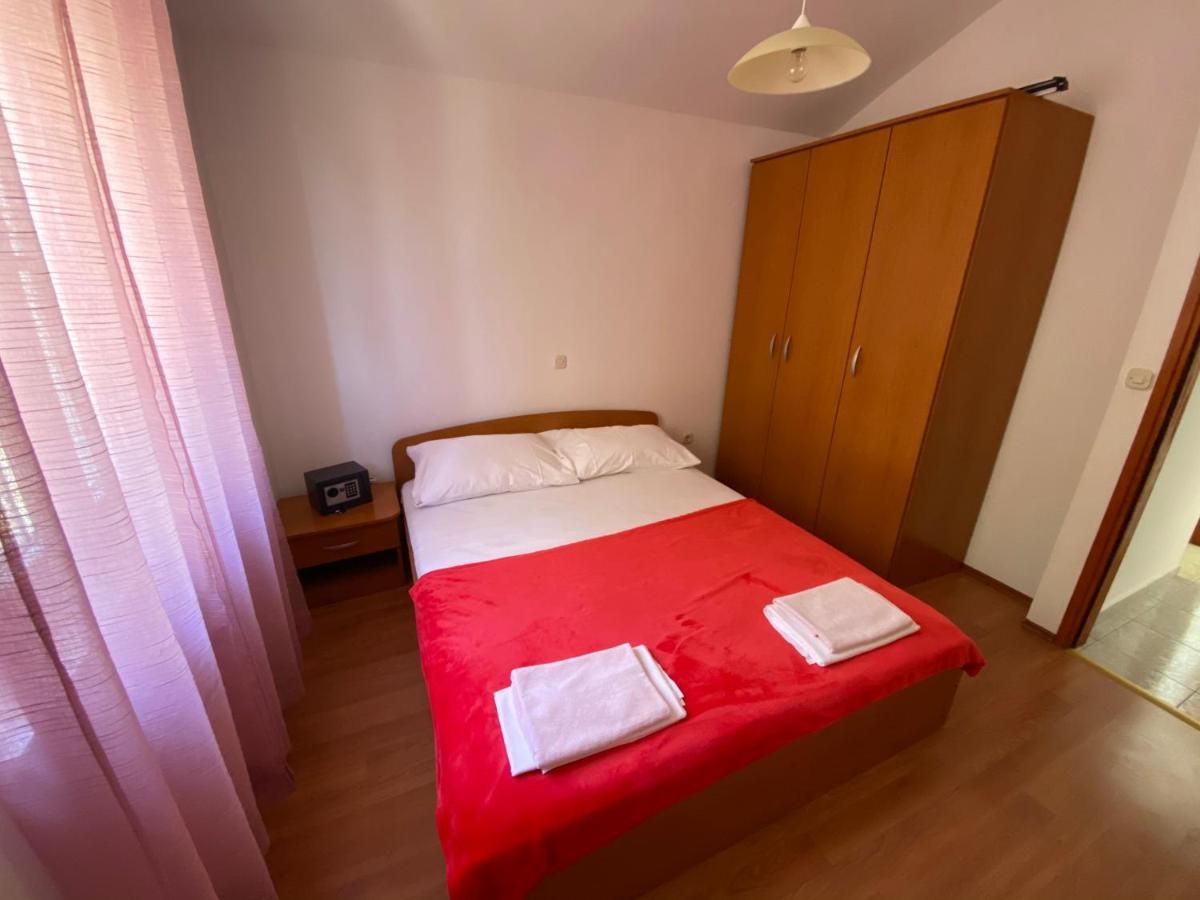 Apartmani Anita 스타리그라드 파클레니차 외부 사진