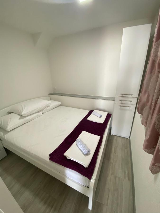 Apartmani Anita 스타리그라드 파클레니차 외부 사진