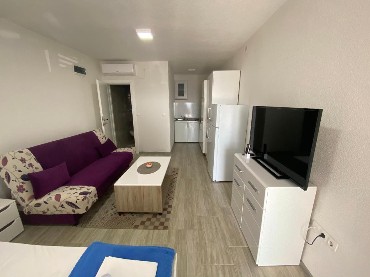 Apartmani Anita 스타리그라드 파클레니차 외부 사진