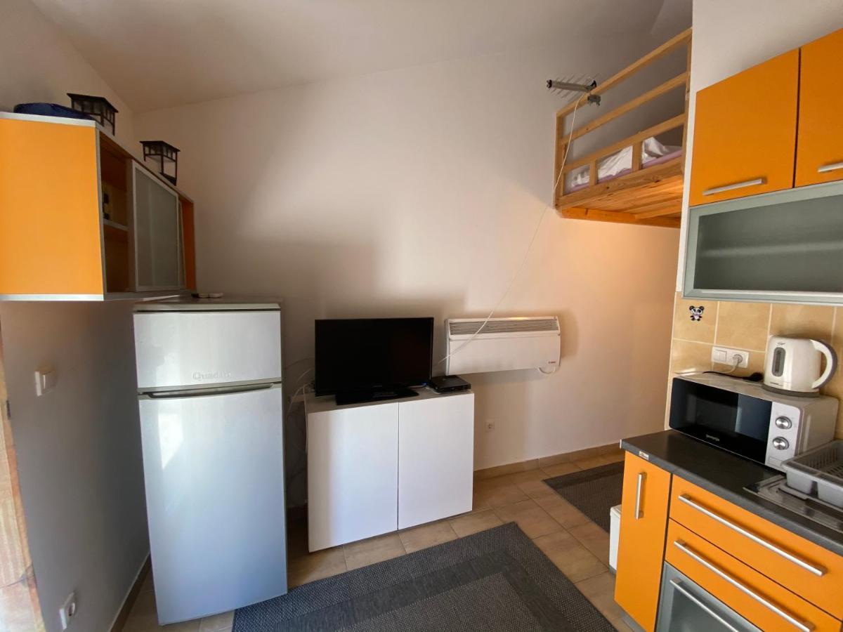 Apartmani Anita 스타리그라드 파클레니차 외부 사진