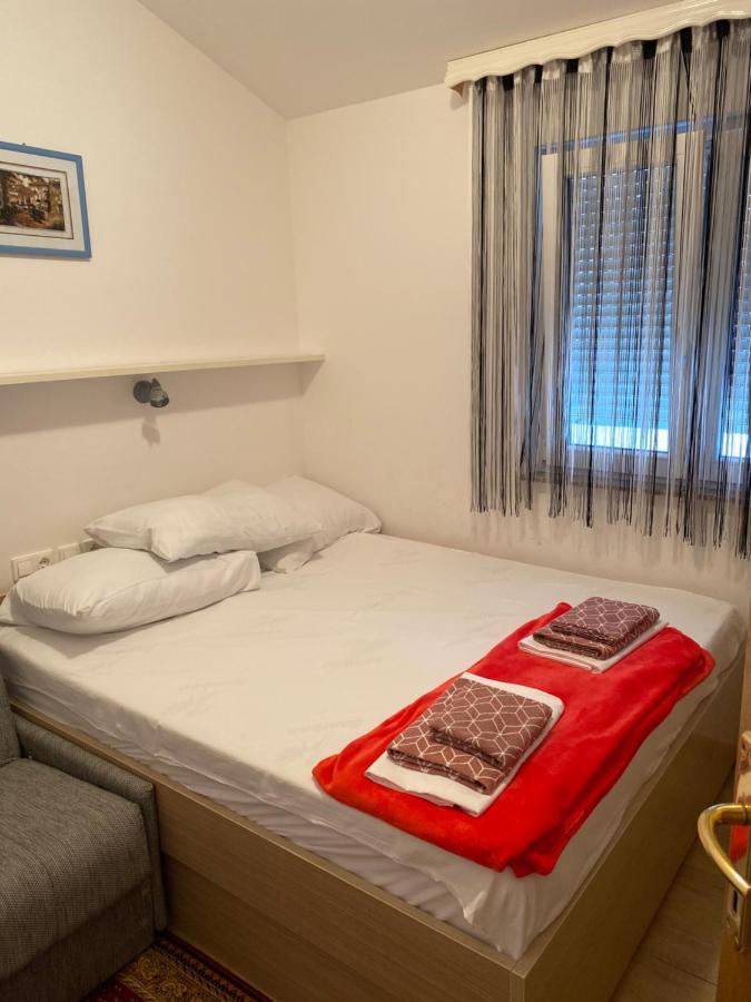 Apartmani Anita 스타리그라드 파클레니차 외부 사진
