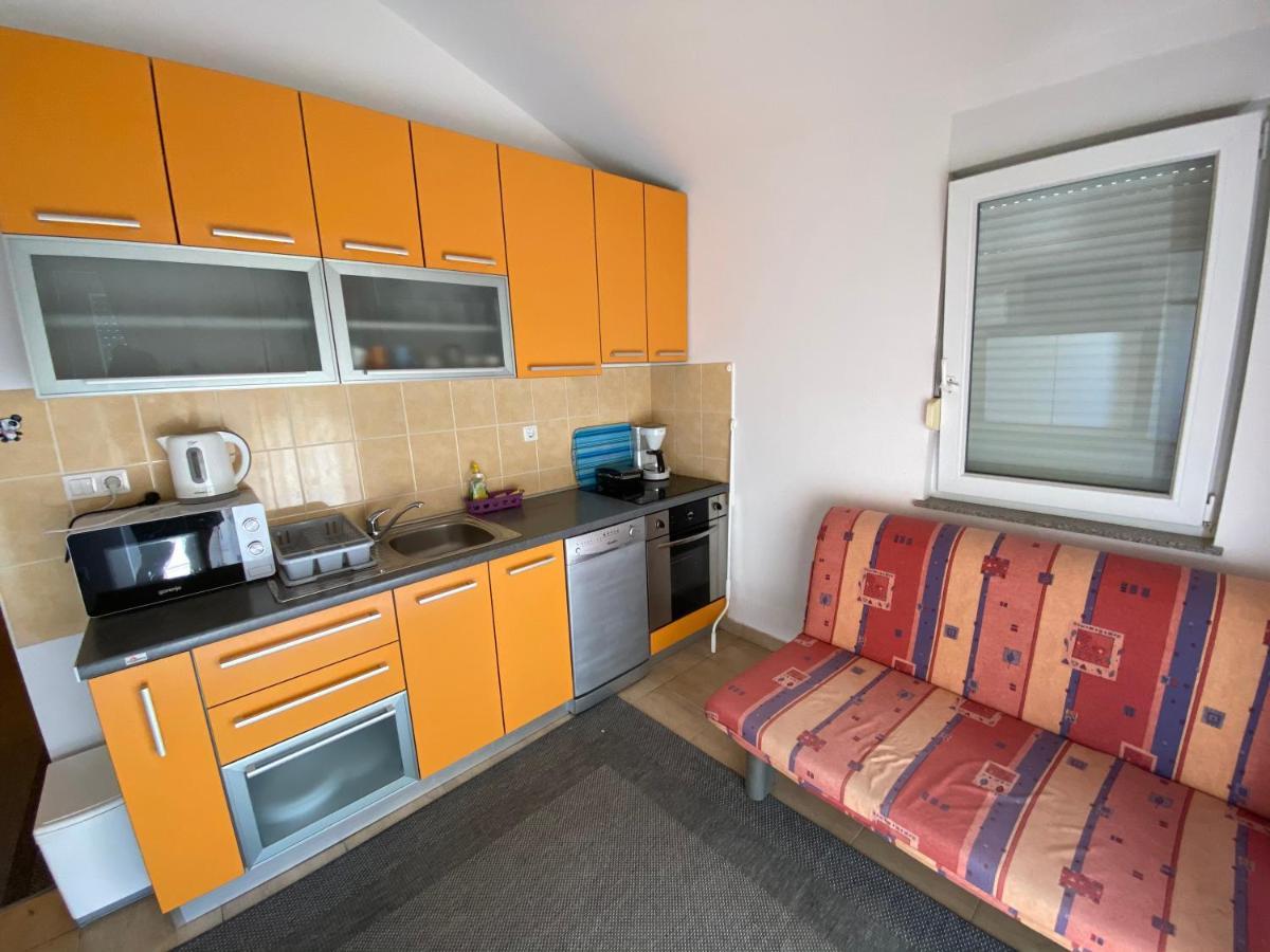 Apartmani Anita 스타리그라드 파클레니차 외부 사진